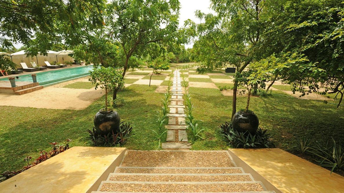 Nikara Luxury Beach House Tissamaharama Extérieur photo