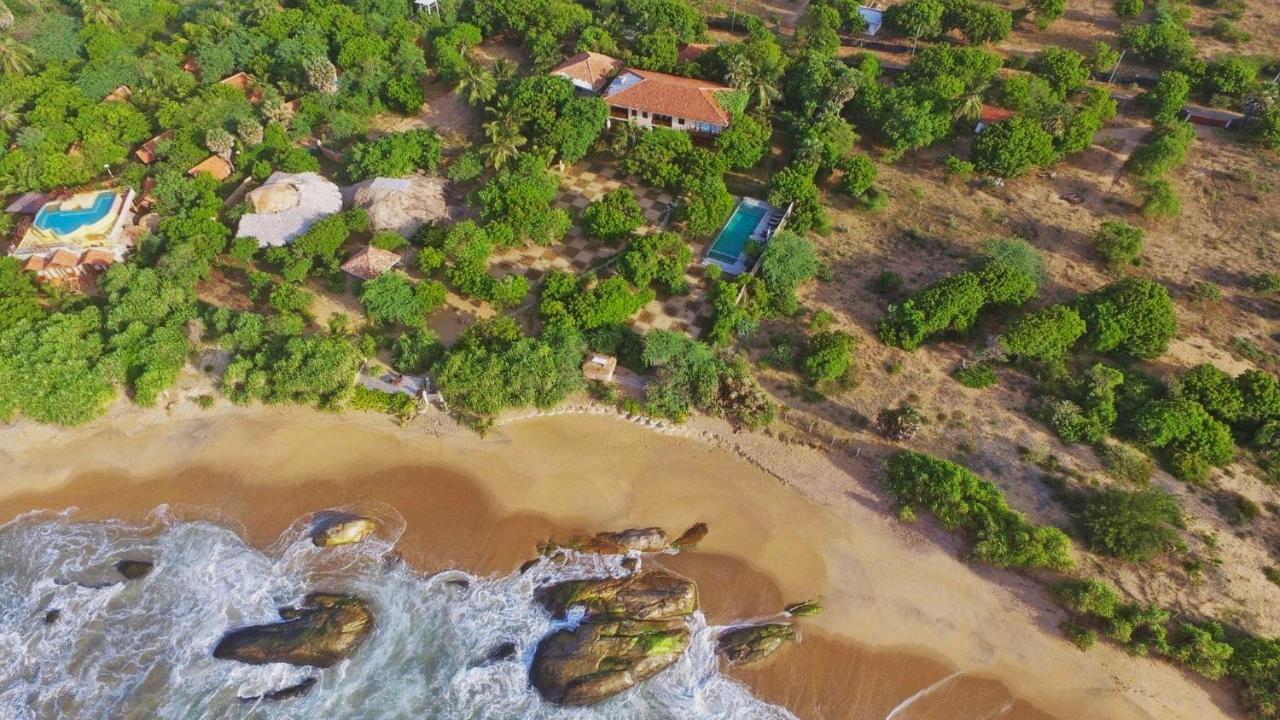 Nikara Luxury Beach House Tissamaharama Extérieur photo