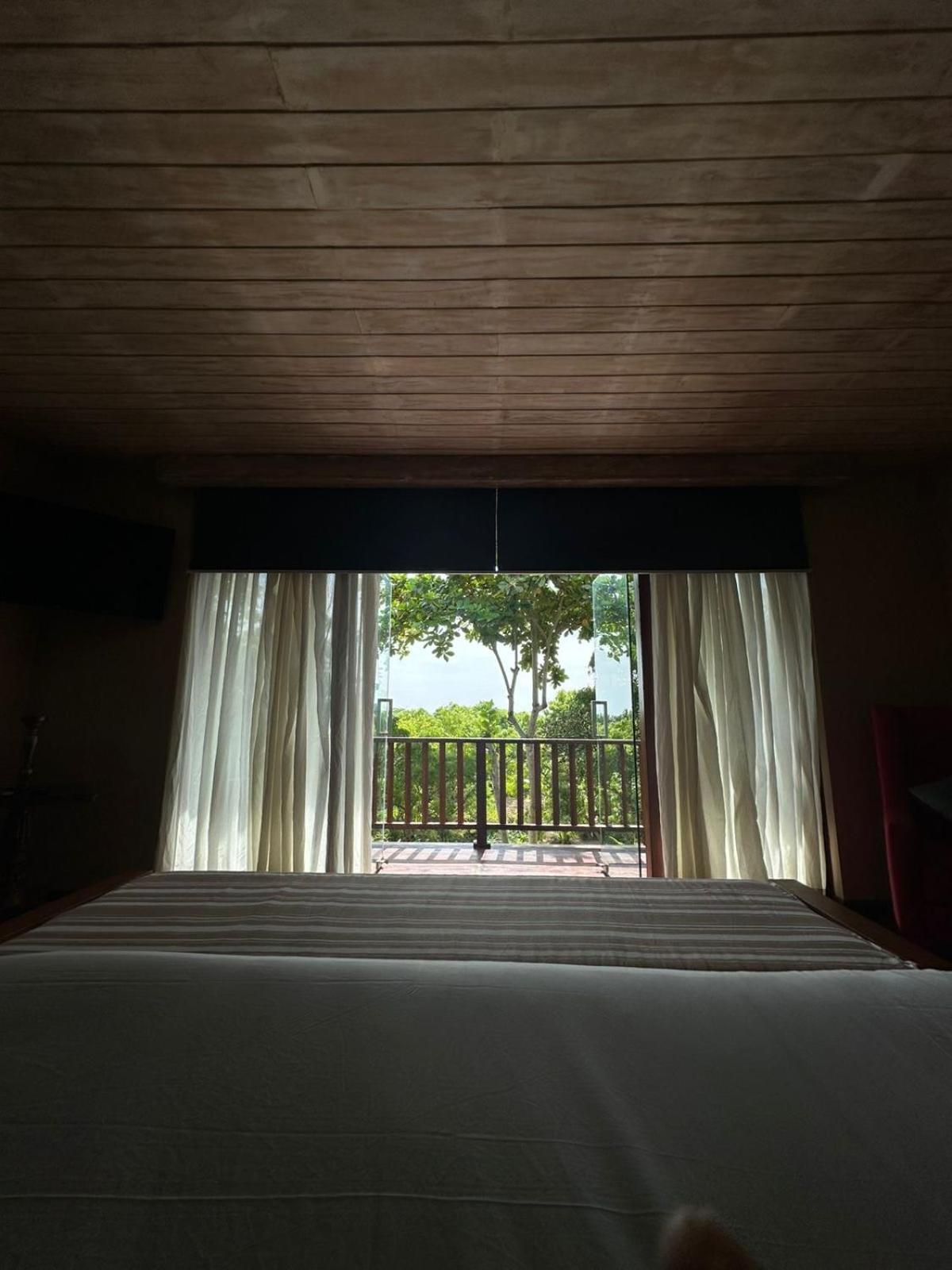 Nikara Luxury Beach House Tissamaharama Extérieur photo
