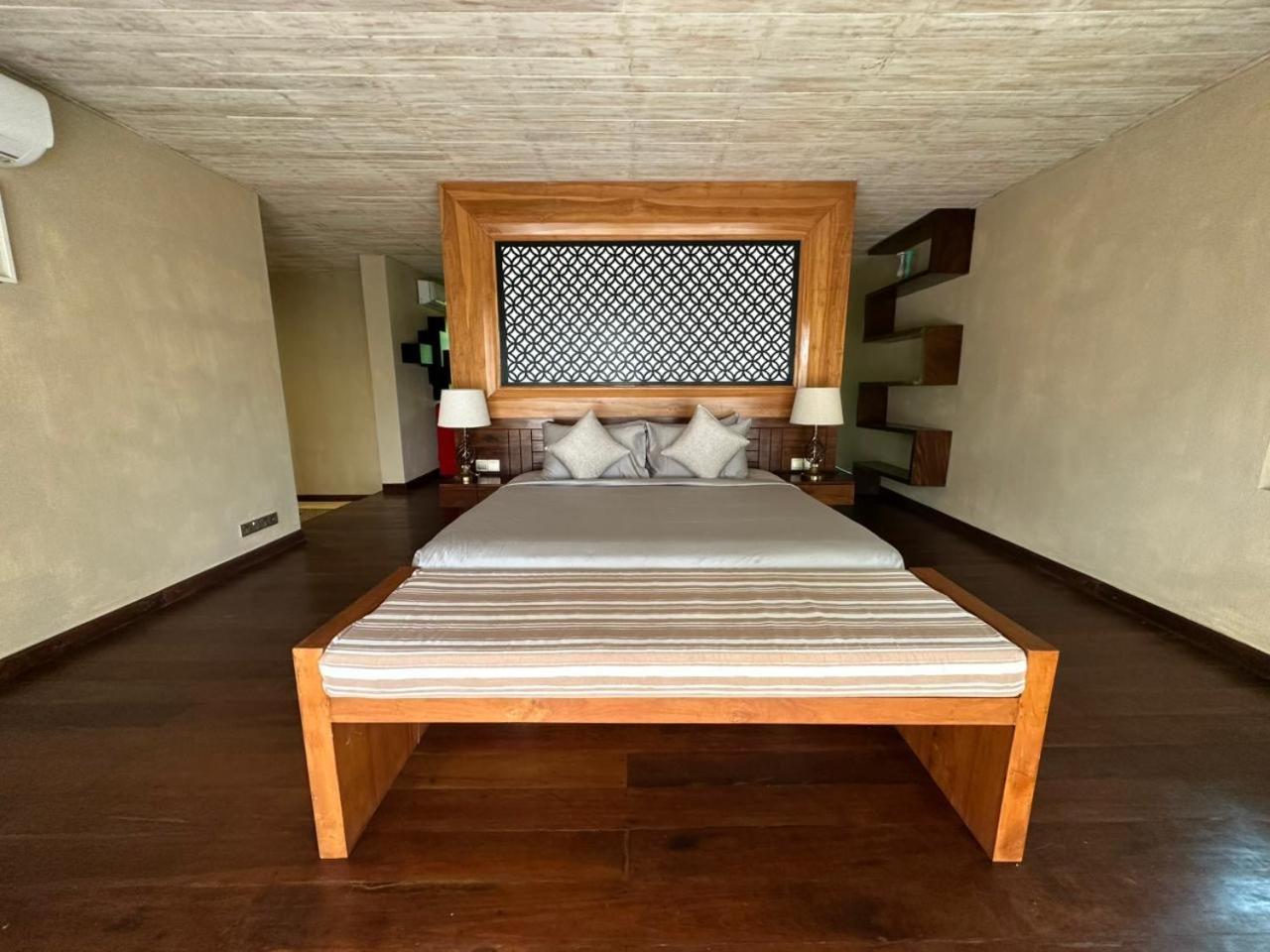 Nikara Luxury Beach House Tissamaharama Extérieur photo