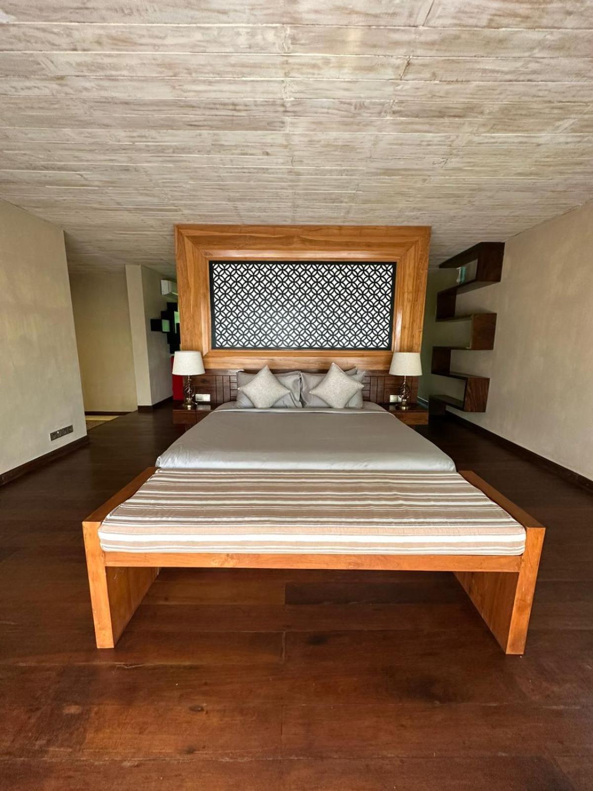Nikara Luxury Beach House Tissamaharama Extérieur photo