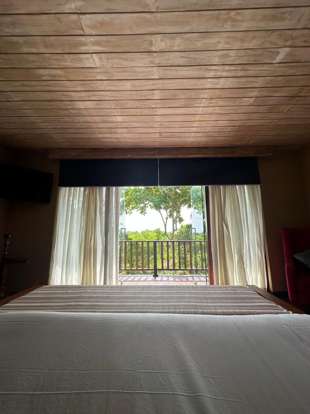 Nikara Luxury Beach House Tissamaharama Extérieur photo