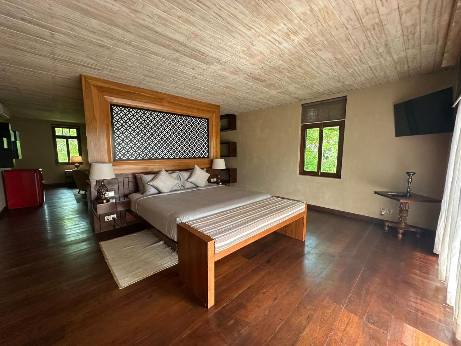Nikara Luxury Beach House Tissamaharama Extérieur photo