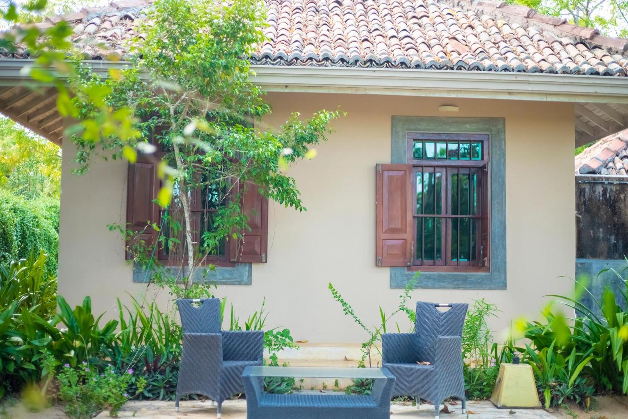 Nikara Luxury Beach House Tissamaharama Extérieur photo