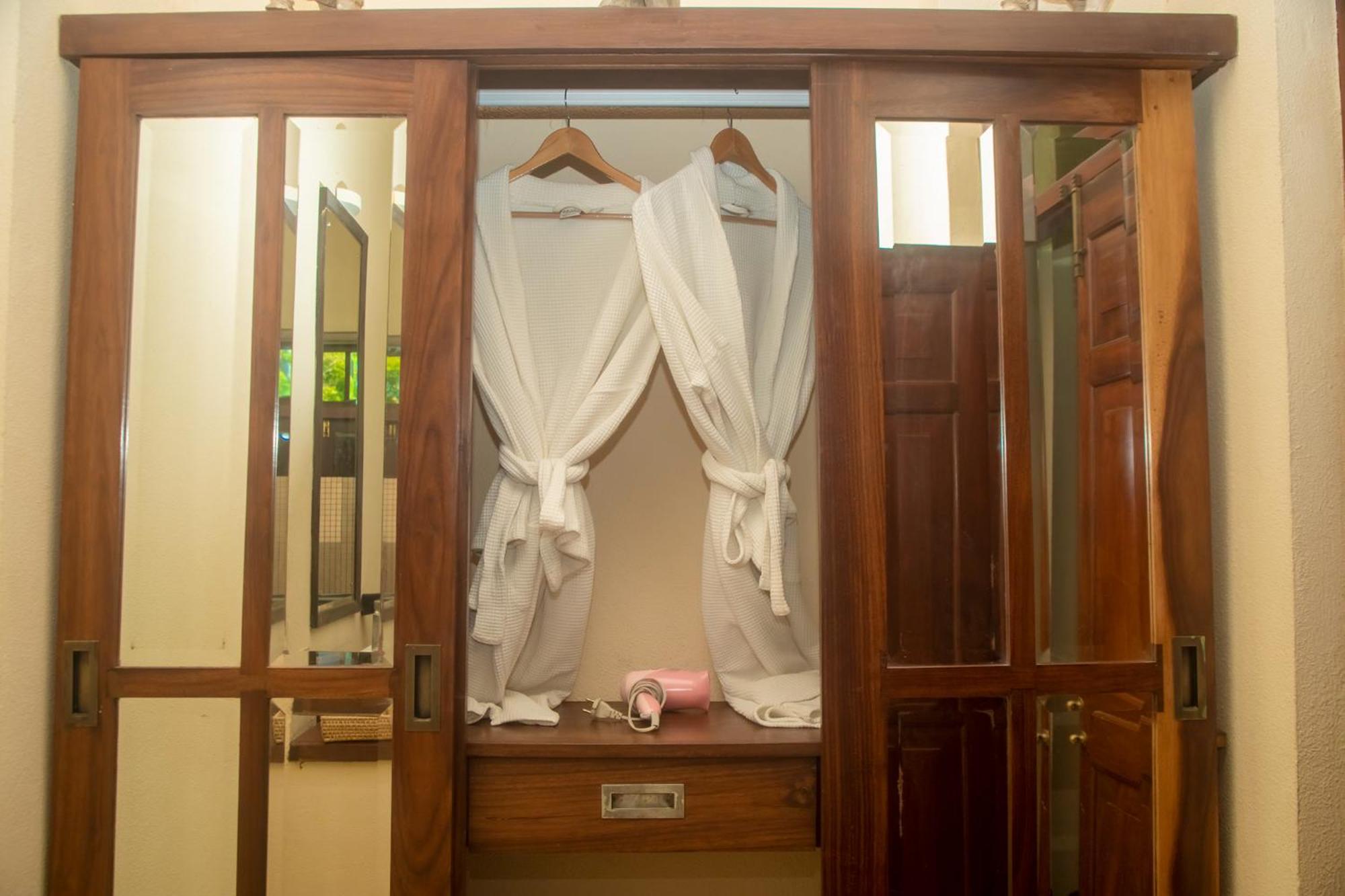 Nikara Luxury Beach House Tissamaharama Extérieur photo
