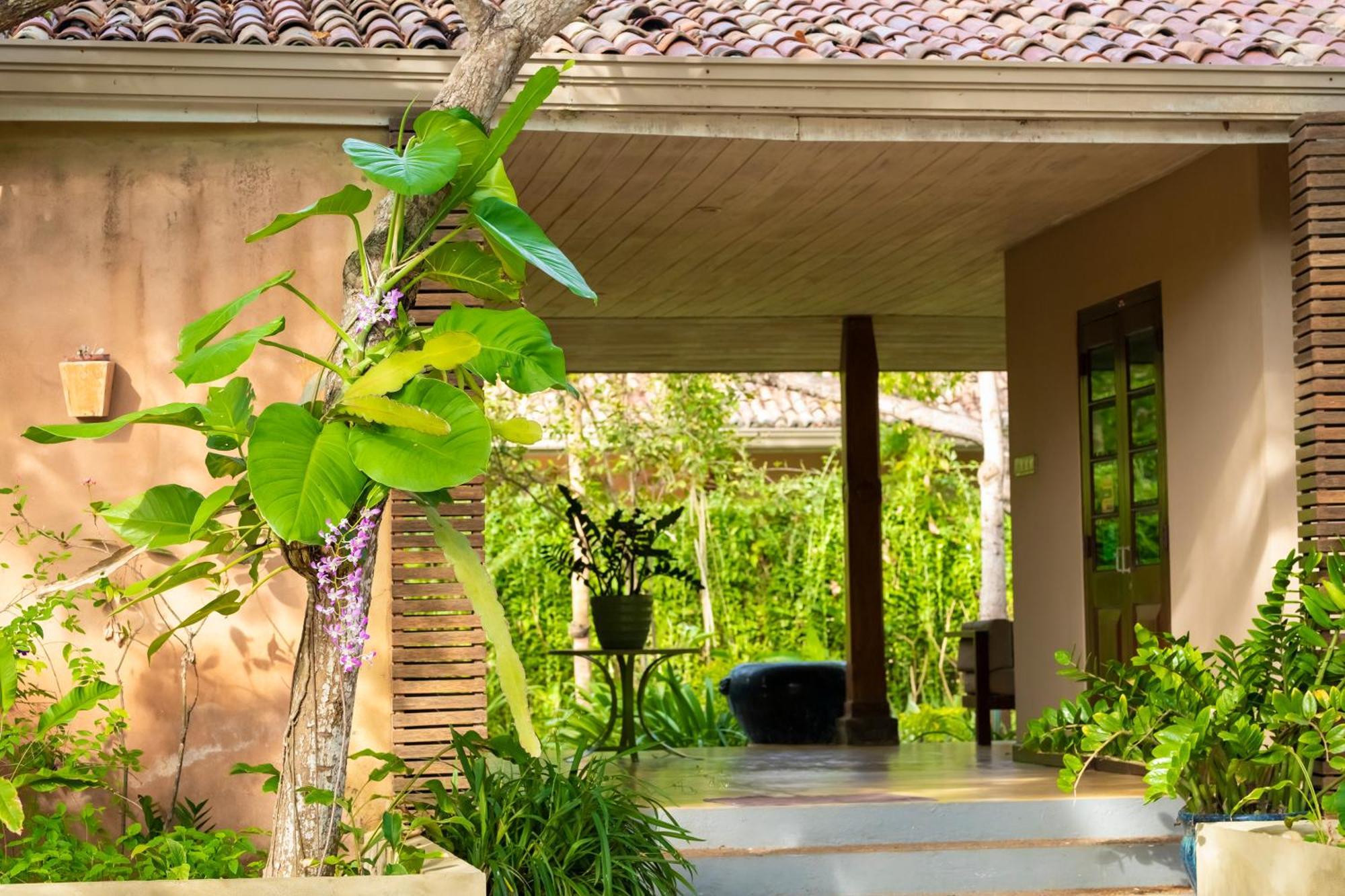 Nikara Luxury Beach House Tissamaharama Extérieur photo