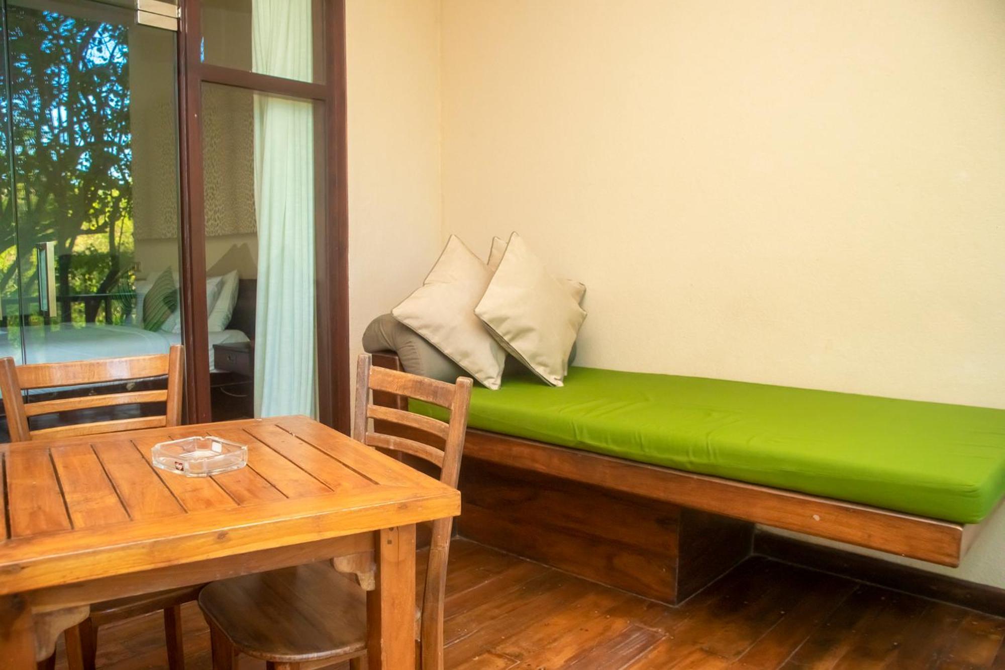 Nikara Luxury Beach House Tissamaharama Extérieur photo