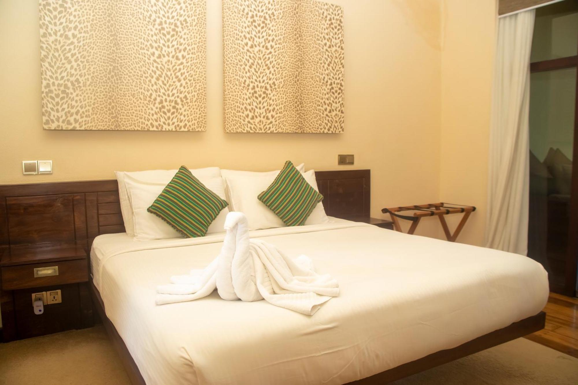 Nikara Luxury Beach House Tissamaharama Extérieur photo